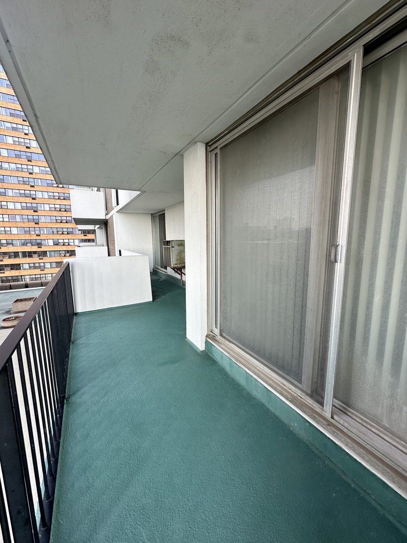 6033 North Sheridan Road, Unit 5G Chicago, IL 60660 - Photo 8 of 27 Gallery Image 8