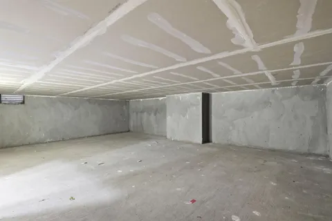 an empty room with a empty space