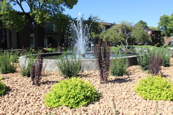 $1,450 | 7300 York Avenue South, Unit 2063, Edina, MN 55435