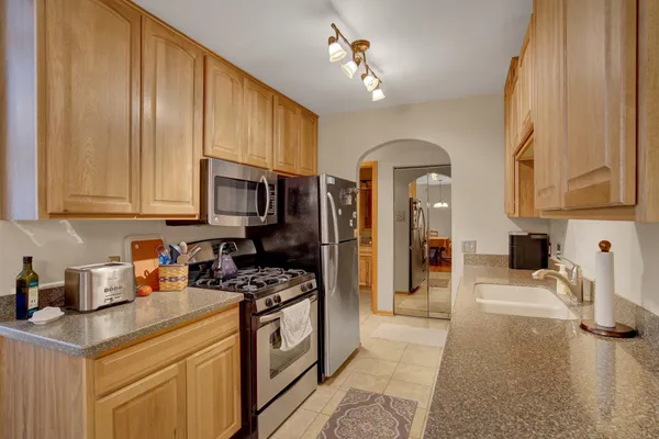 $1,450 | 7300 York Avenue South, Unit 2063, Edina, MN 55435