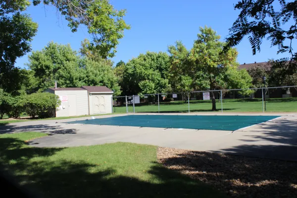 $1,450 | 7300 York Avenue South, Unit 2063, Edina, MN 55435