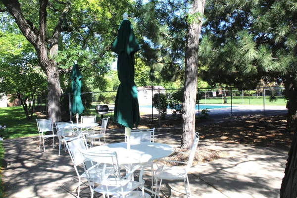 $1,450 | 7300 York Avenue South, Unit 2063, Edina, MN 55435