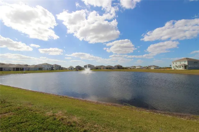 $2,575 | 5120 Tannin Lane, Bradenton, FL 34211