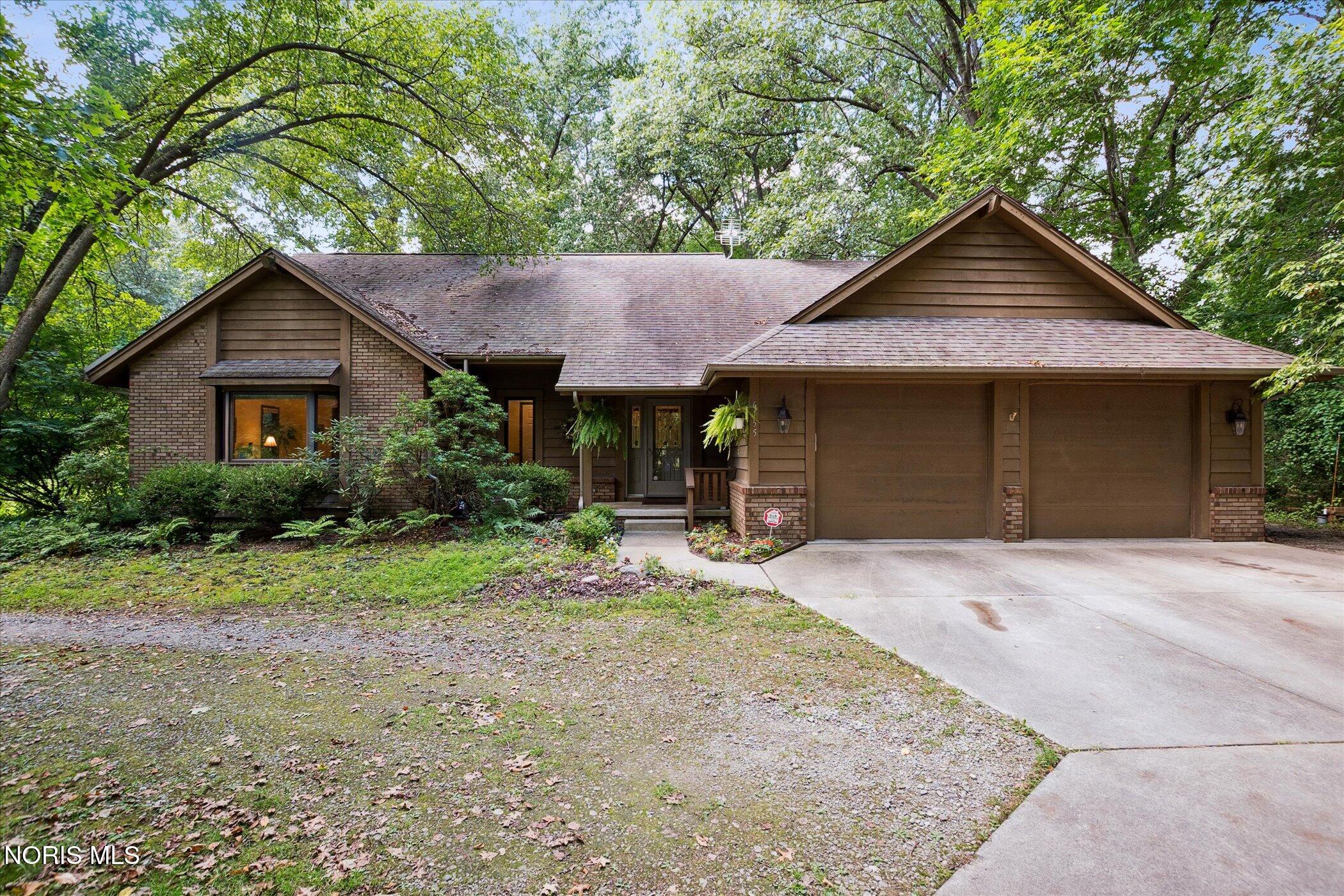 03-6155-Cross-Trails-Rd-Sylvania-OH-4356