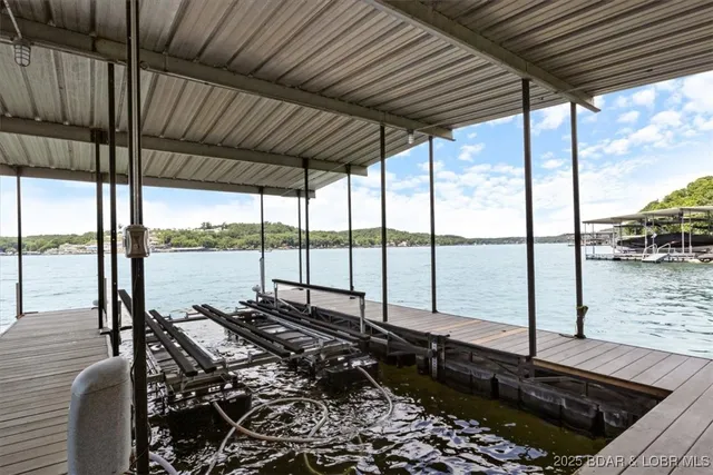 $519,000 | 27420 Cross Lane Circle, Barnett, MO 65011