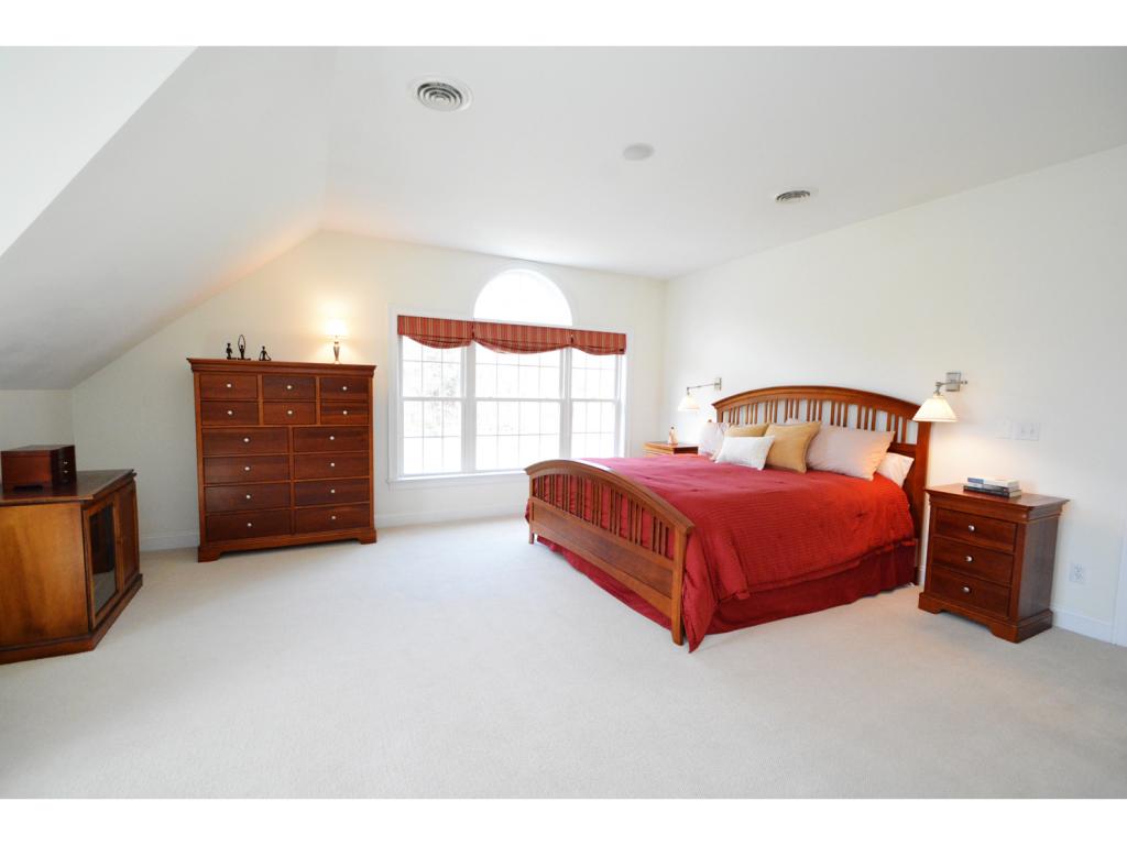 11 Chestnut Way Stratham, NH 03885 - Photo 24 of 36