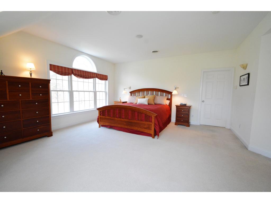 11 Chestnut Way Stratham, NH 03885 - Photo 25 of 36