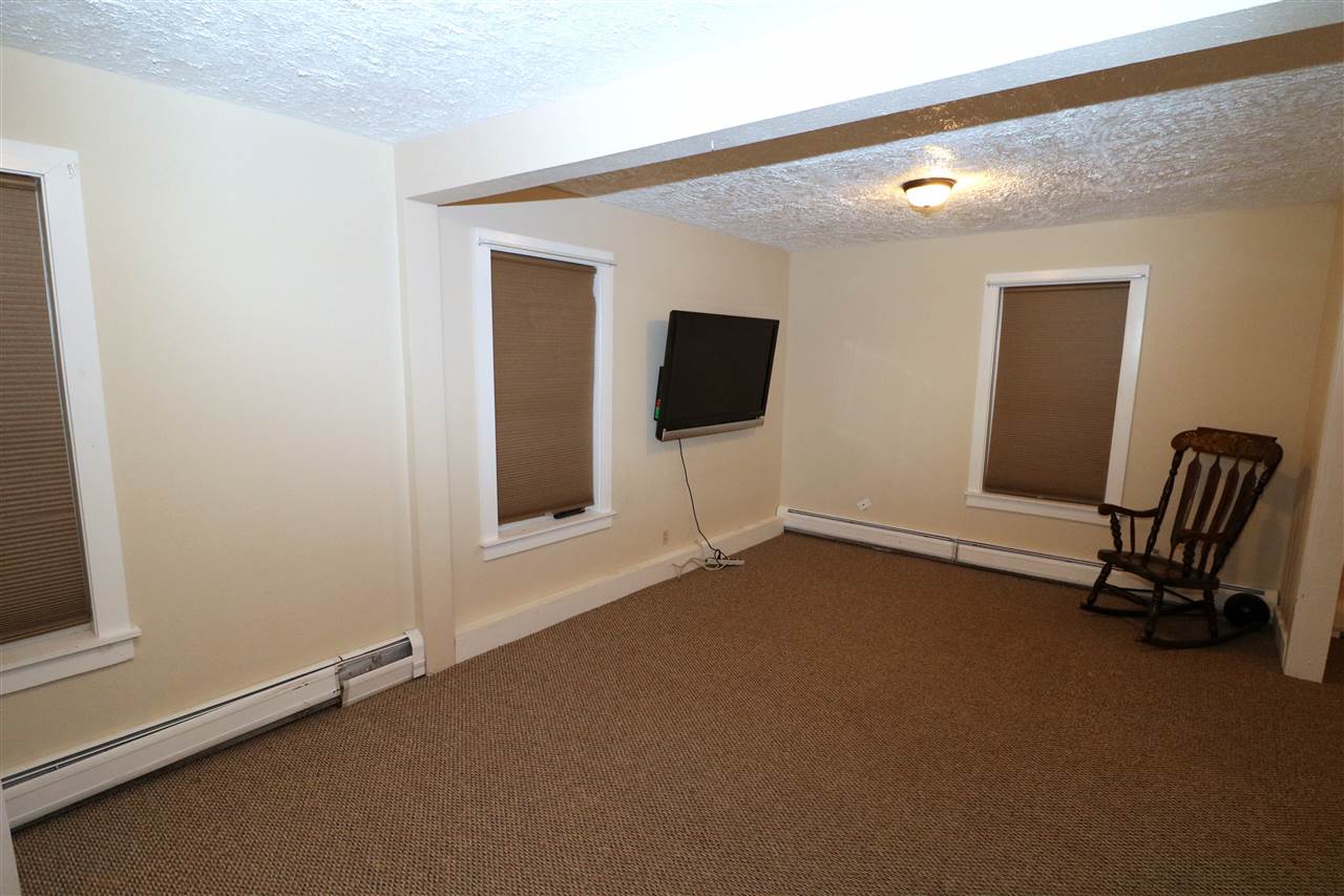 26 Maple Street Newport, VT 05855 - Photo 8 of 28 Gallery Image 8