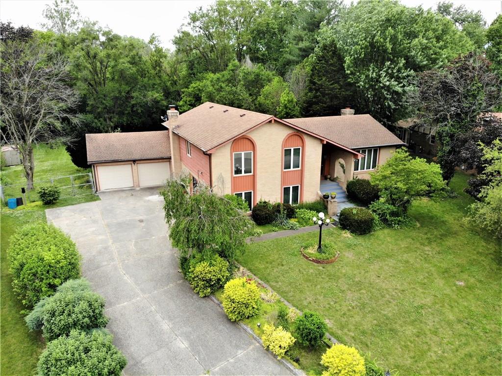 8842 Winding Ridge Road Indianapolis, IN 46217 - Photo 1 of 41 Gallery Image 1