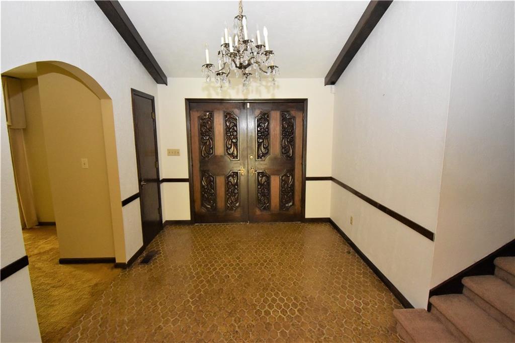 8842 Winding Ridge Road Indianapolis, IN 46217 - Photo 5 of 41 Gallery Image 5