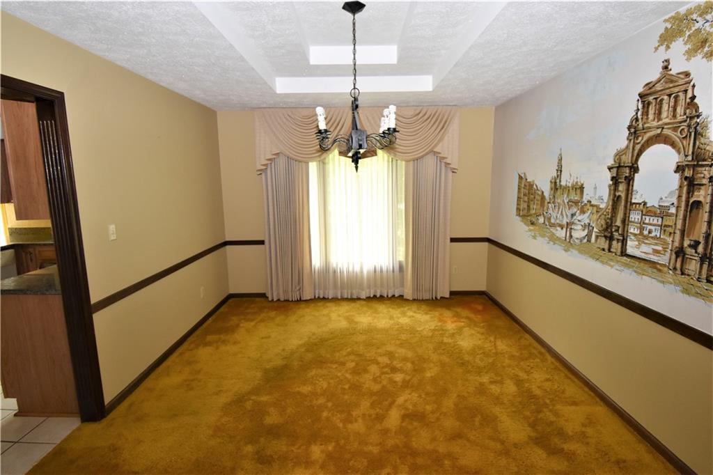 8842 Winding Ridge Road Indianapolis, IN 46217 - Photo 8 of 41 Gallery Image 8