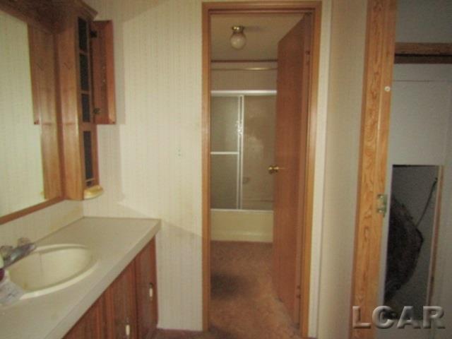 2700 Hawkins Road Jackson, MI 49201 - Photo 14 of 18 31374617-13.JPG