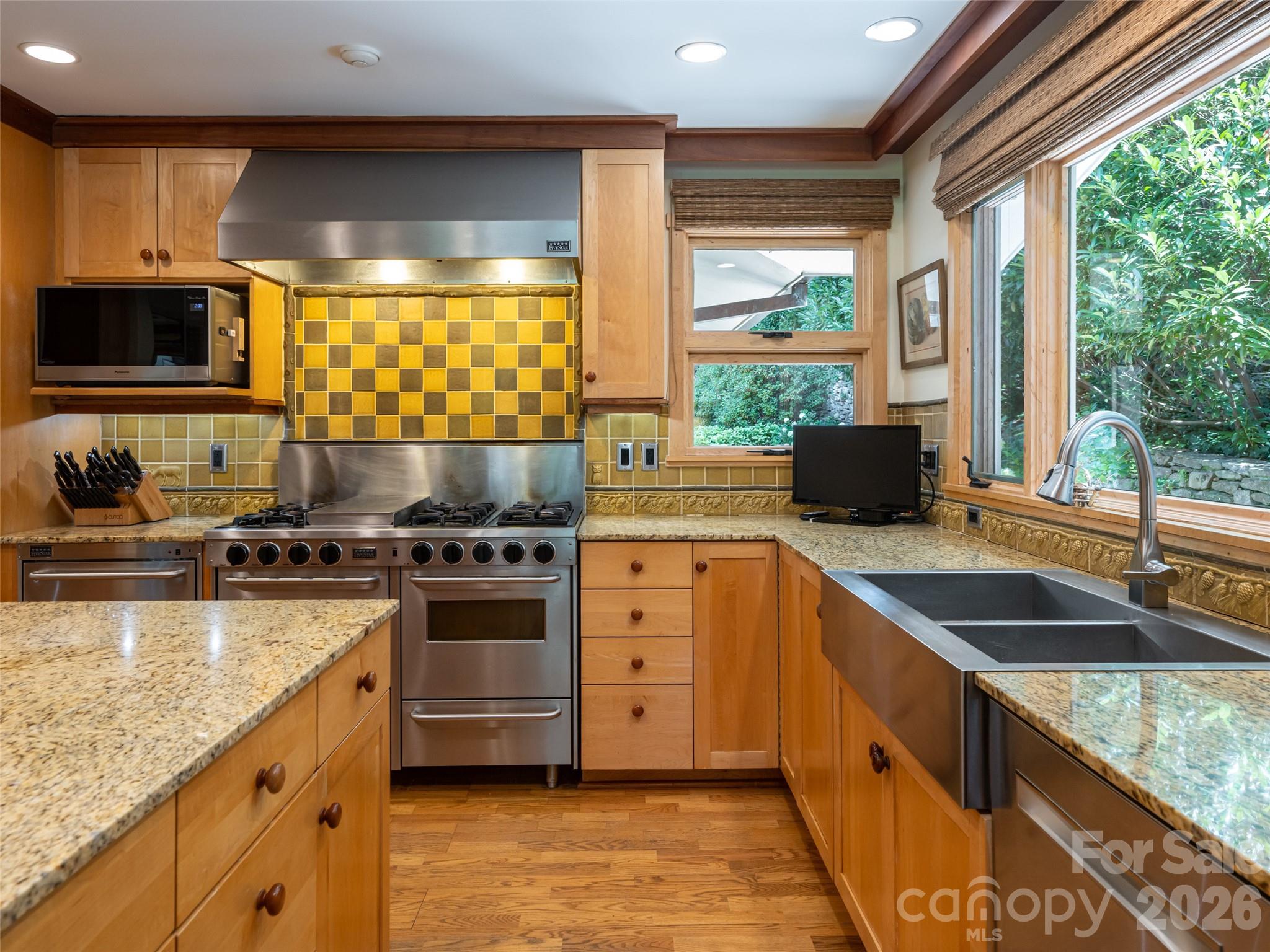 17 Amherst Road Biltmore Forest, NC 28803 - Photo 11 of 48 Gallery Image 11