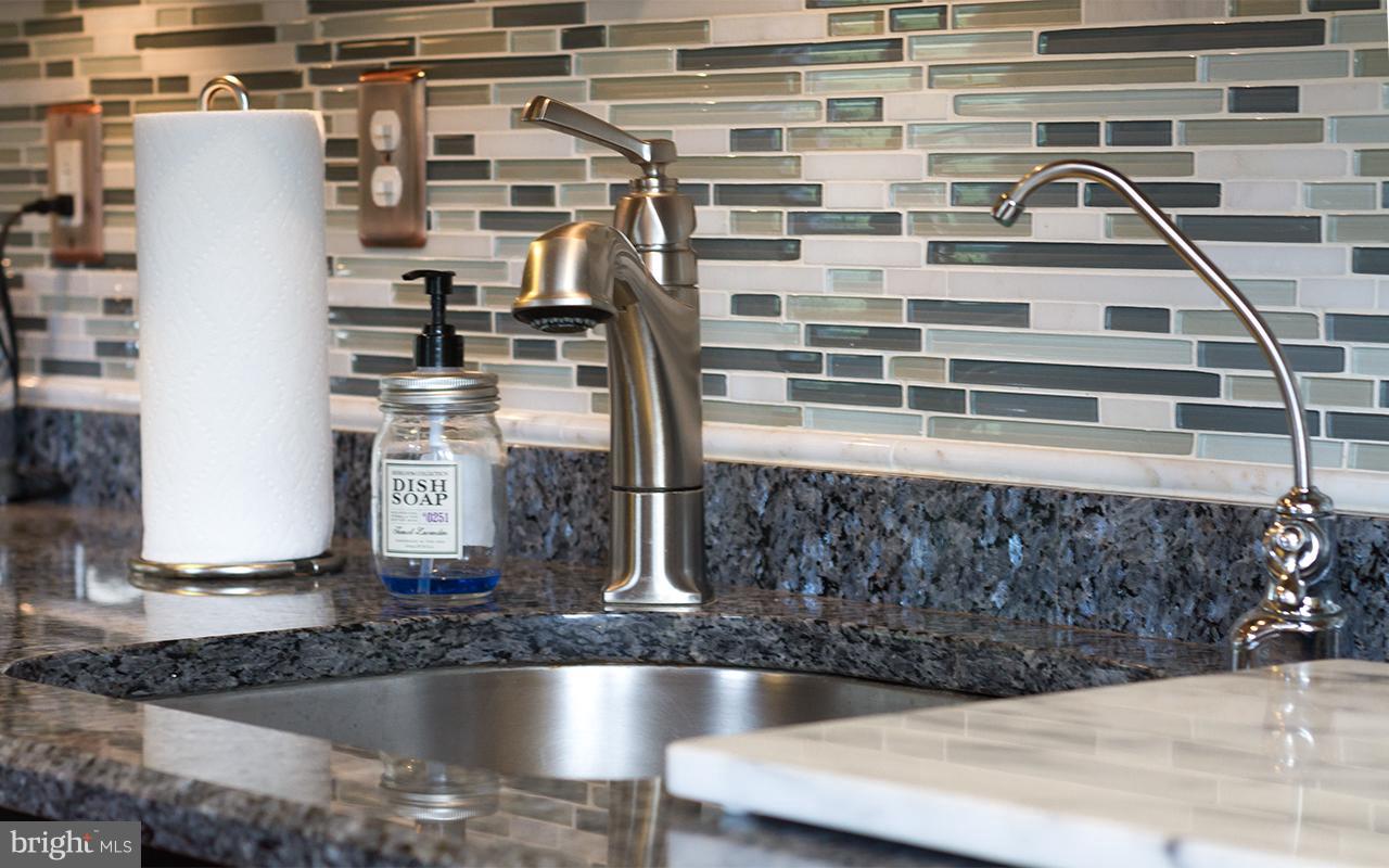 21125 Keeney Mill Road Freeland, MD 21053 - Photo 16 of 30 Kitchen back splash