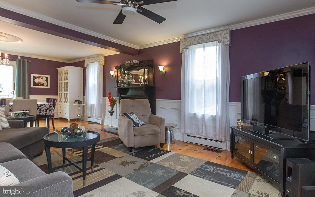 21125 Keeney Mill Road Freeland, MD 21053 - Photo 9 of 30 Living Room