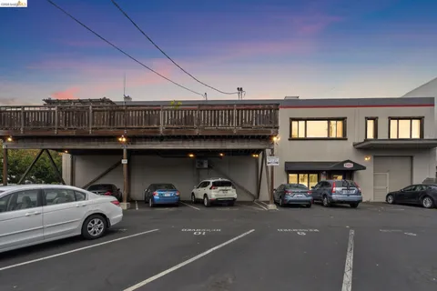 $525,000 | 530 East 8th Street, Unit 207, Oakland, CA 94606