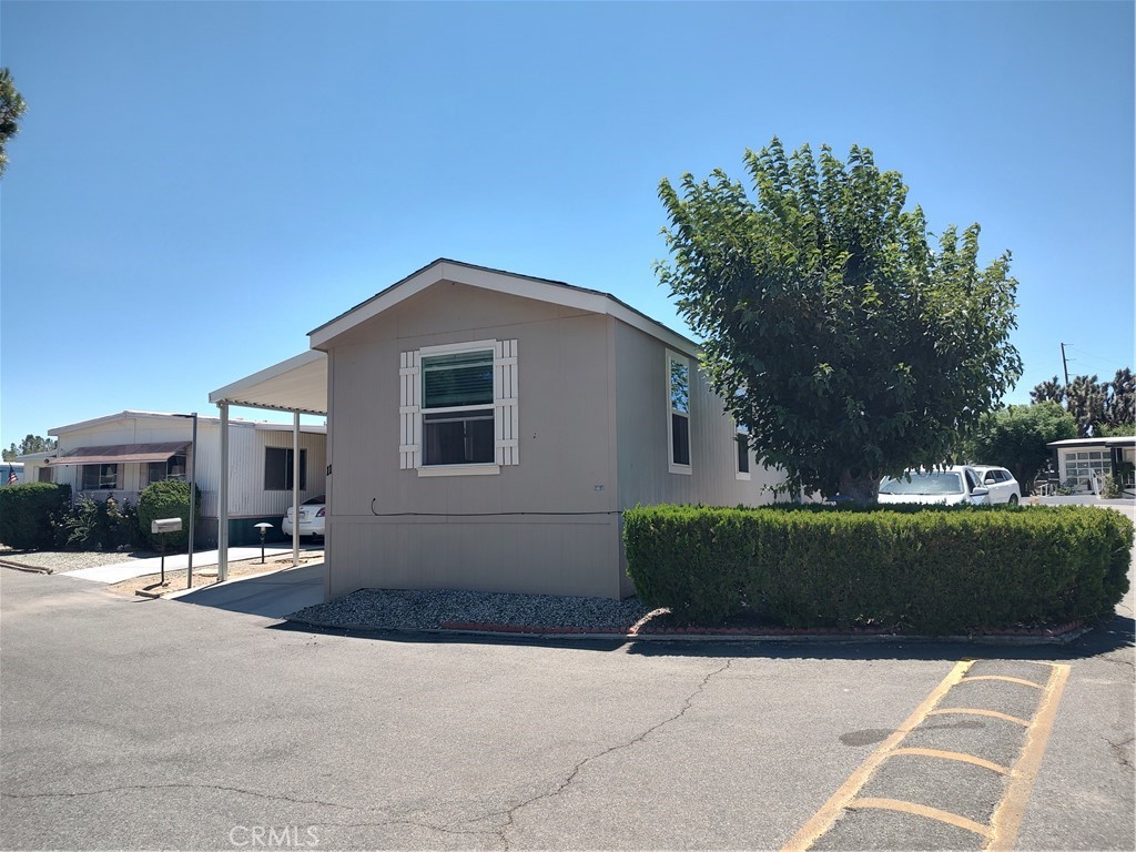 7484 Kickapoo Trail Yucca Valley, CA 92284 - Photo 1 of 5