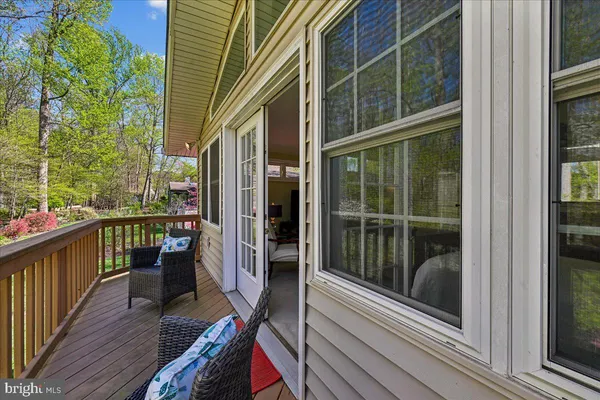 $1,265,000 | 8722 Higdon Drive, Vienna, VA 22182