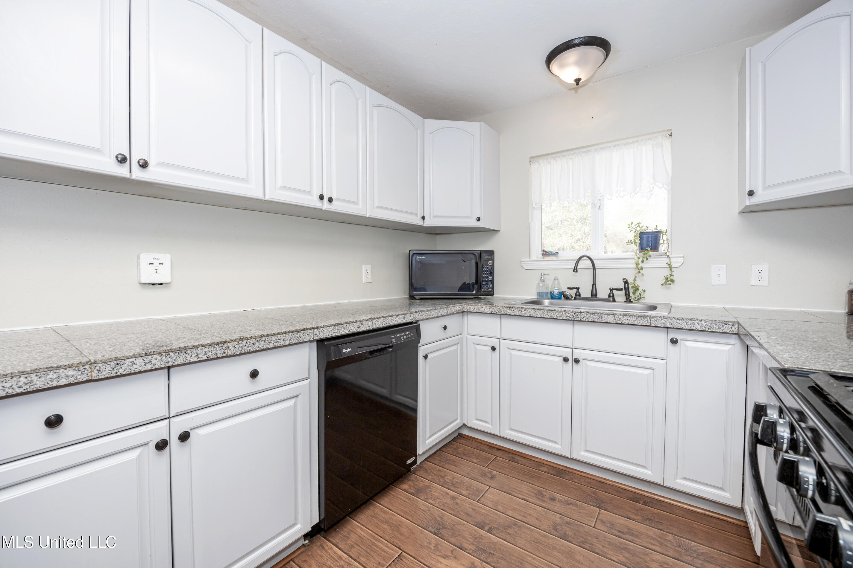 206 Fifth Street North, Unit N Wiggins, MS 39577 - Photo 21 of 73 IMG_8833