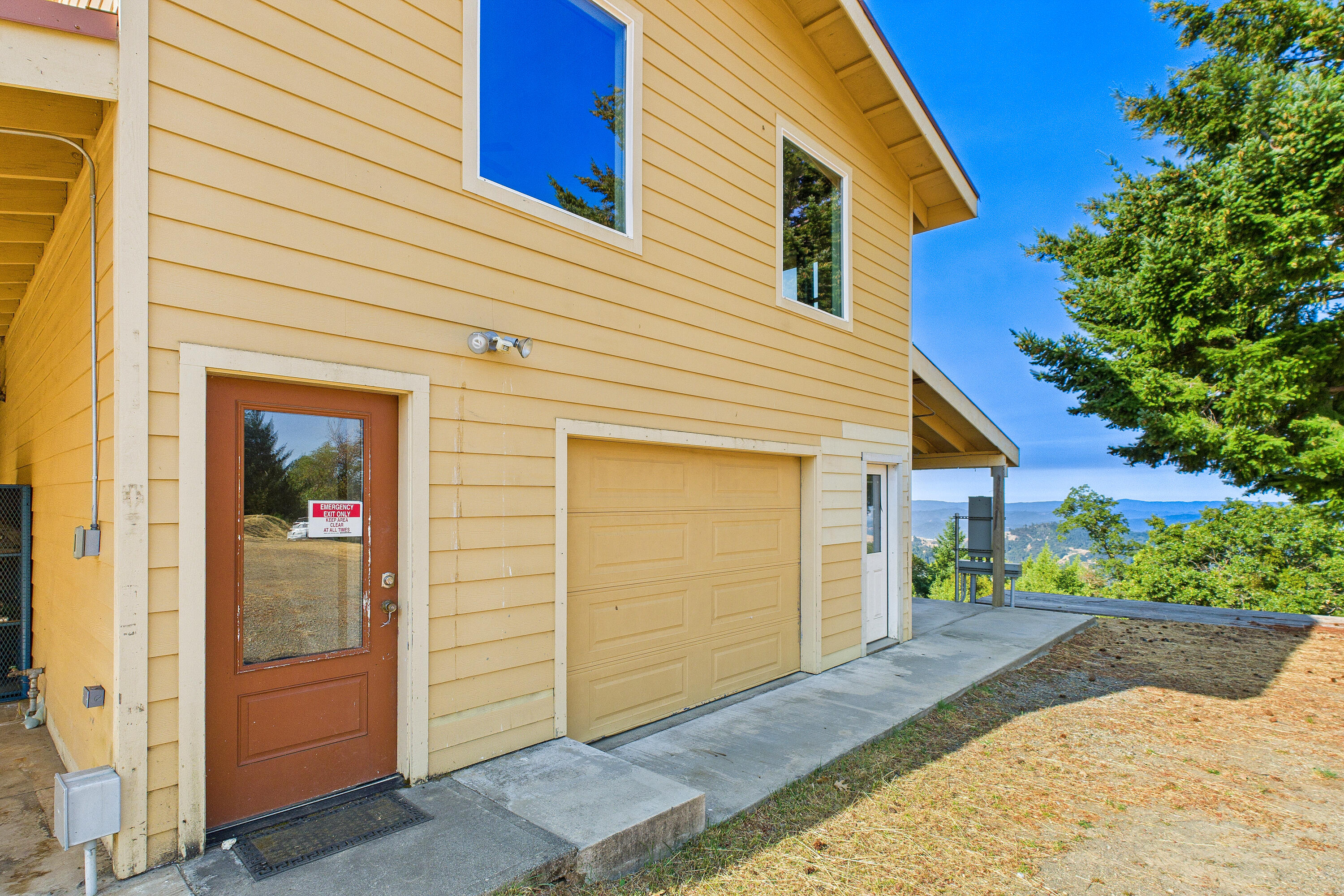 26092 Dyerville Loop Road Garberville, CA 95542 - Photo 16 of 74