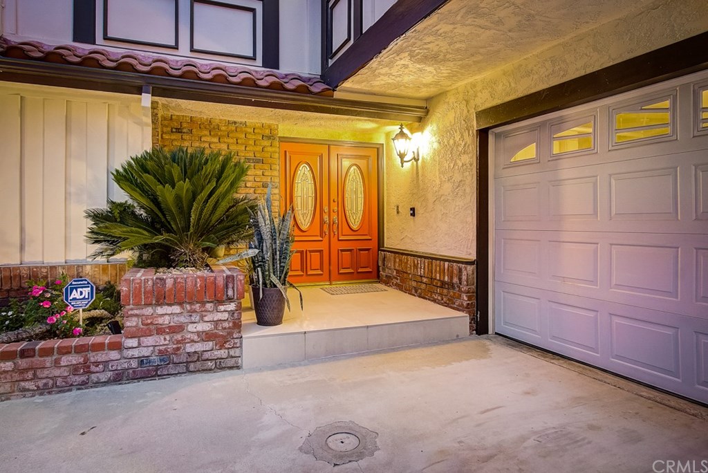 2133 Erin Way Glendale, CA 91206 - Photo 4 of 51