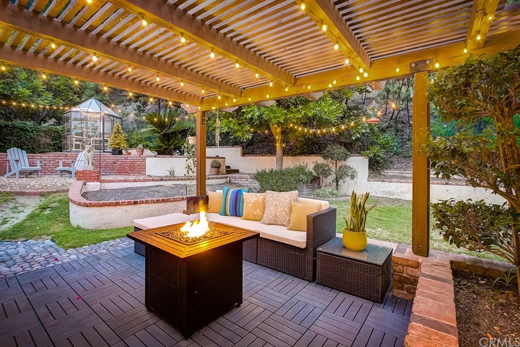 2133 Erin Way Glendale, CA 91206 - Photo 40 of 51