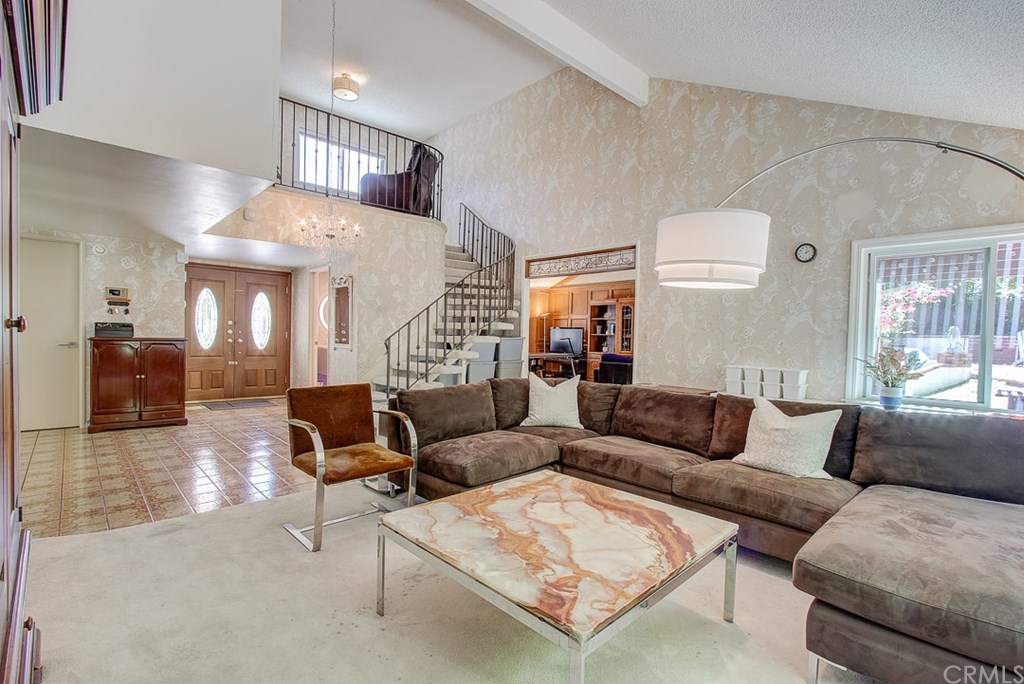 2133 Erin Way Glendale, CA 91206 - Photo 9 of 51