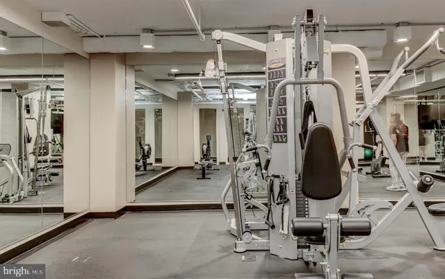 $1,900 | 1808 Old Meadow Road, Unit 1016, McLean, VA 22102