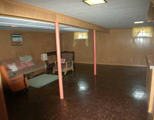 161 Viceroy Road Warwick, RI 02886 - Photo 5 of 8 Den/Family/Great Room.