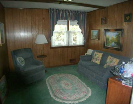 161 Viceroy Road Warwick, RI 02886 - Photo 6 of 8 Den/Family/Great Room.