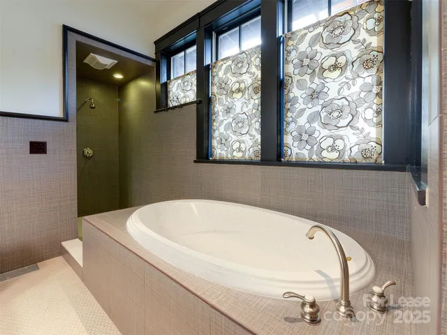 $10,000 | 1413 Devon Drive, Charlotte, NC 28209