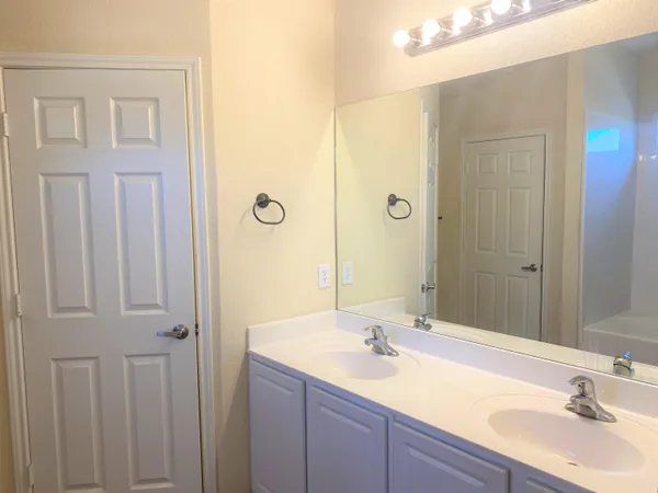 $1,450 | 8704 10th Street, Lubbock, TX 79416