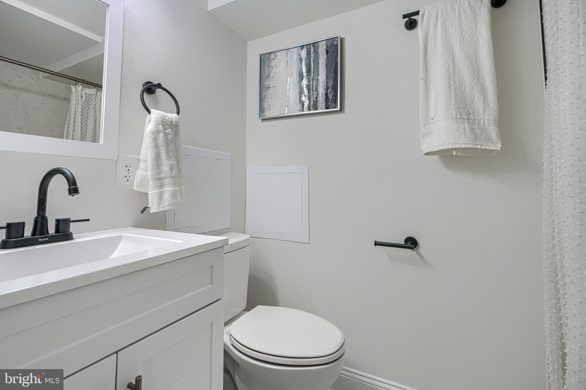 1905 Heathfield Road Baltimore, MD 21239 - Photo 37 of 49