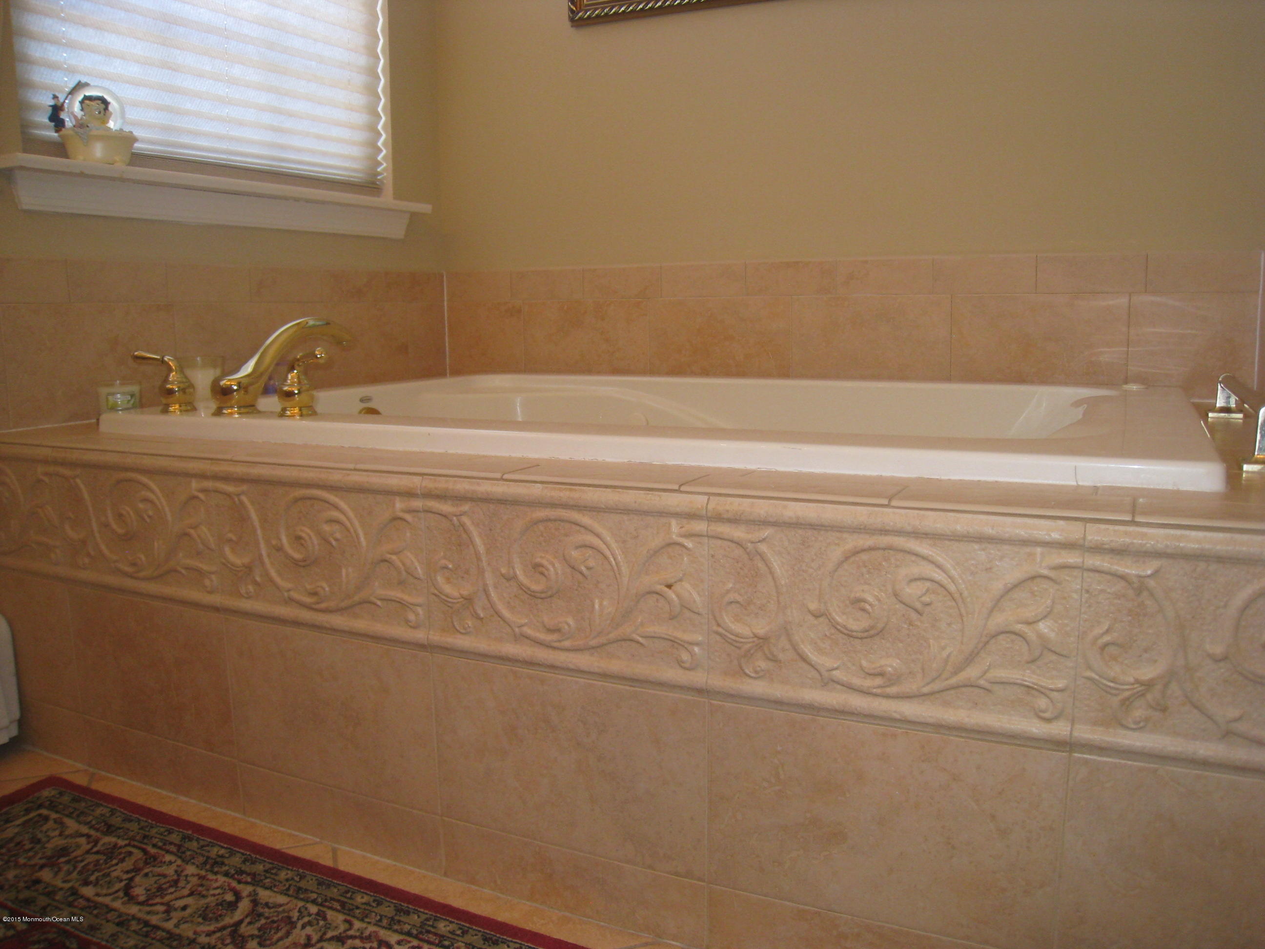 4 Ravello Road Manchester Township, NJ 08759 - Photo 14 of 27 a close view of sink