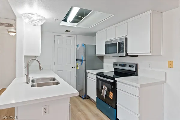 $139,900 | 3550 Bay Sands Drive, Unit 3093, Laughlin, NV 89029