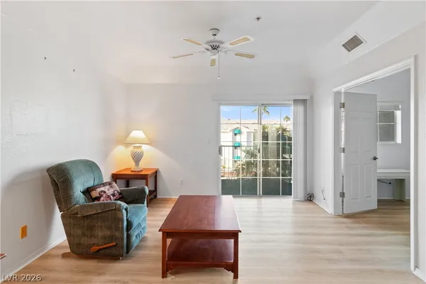 $139,900 | 3550 Bay Sands Drive, Unit 3093, Laughlin, NV 89029