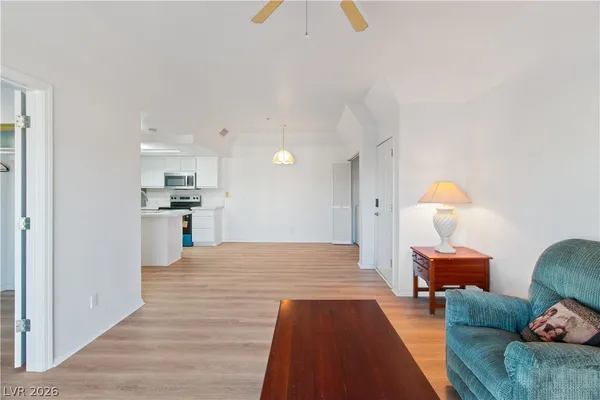 $139,900 | 3550 Bay Sands Drive, Unit 3093, Laughlin, NV 89029