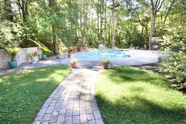 50 Towne Road Boxford, MA 01921 - Photo 20 of 30 a view of yard with green space