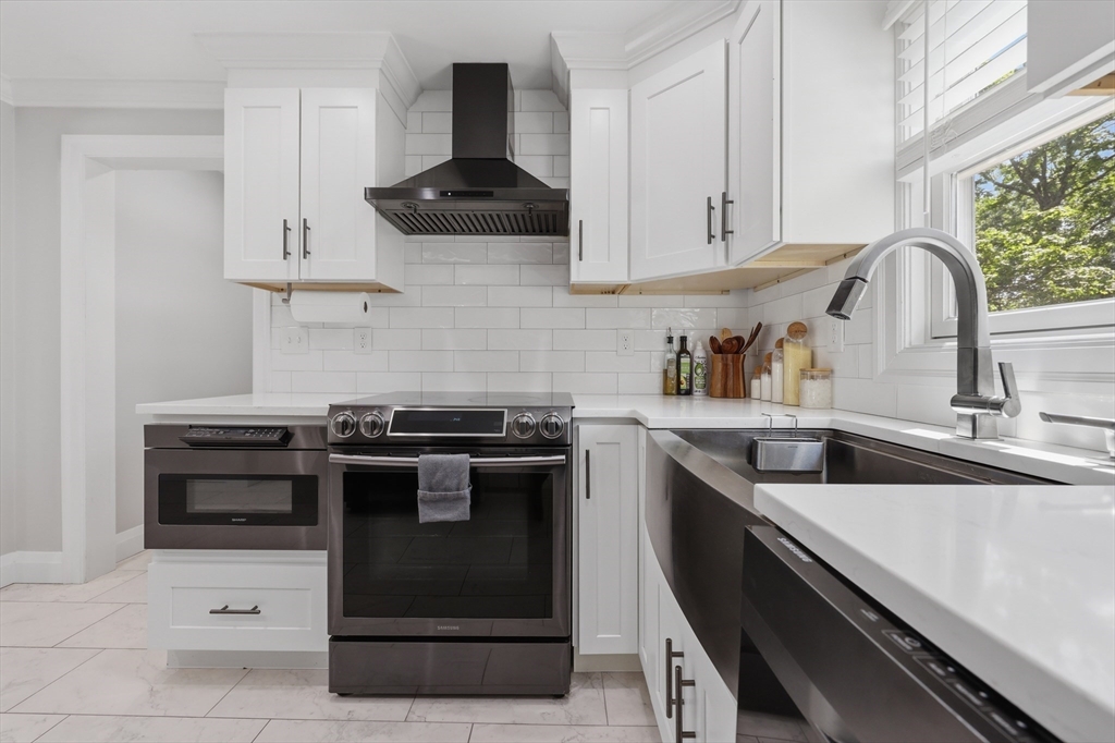 55 Westview Road Worcester, MA 01602 - Photo 8 of 30