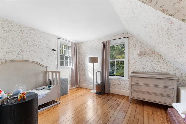 $7,000 | 29 Cottage Street, Wellesley, MA 02482