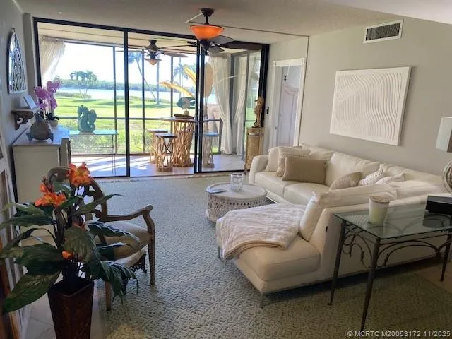 $2,500 | 3432 Northeast Causeway Boulevard, Unit 102, Jensen Beach, FL 34957