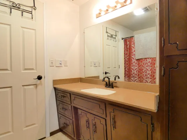 $399,900 | 1410 South 7th Street, De Pere, WI 54115