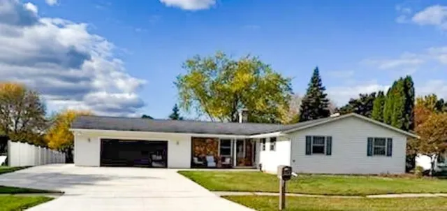 $399,900 | 1410 South 7th Street, De Pere, WI 54115