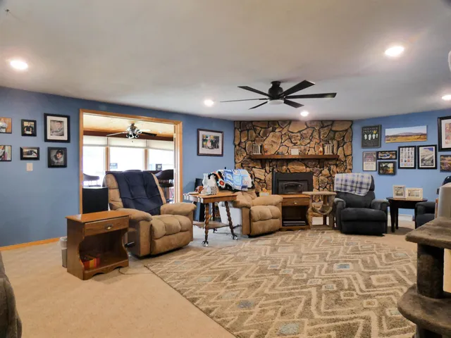 $399,900 | 1410 South 7th Street, De Pere, WI 54115