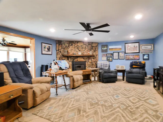 $399,900 | 1410 South 7th Street, De Pere, WI 54115