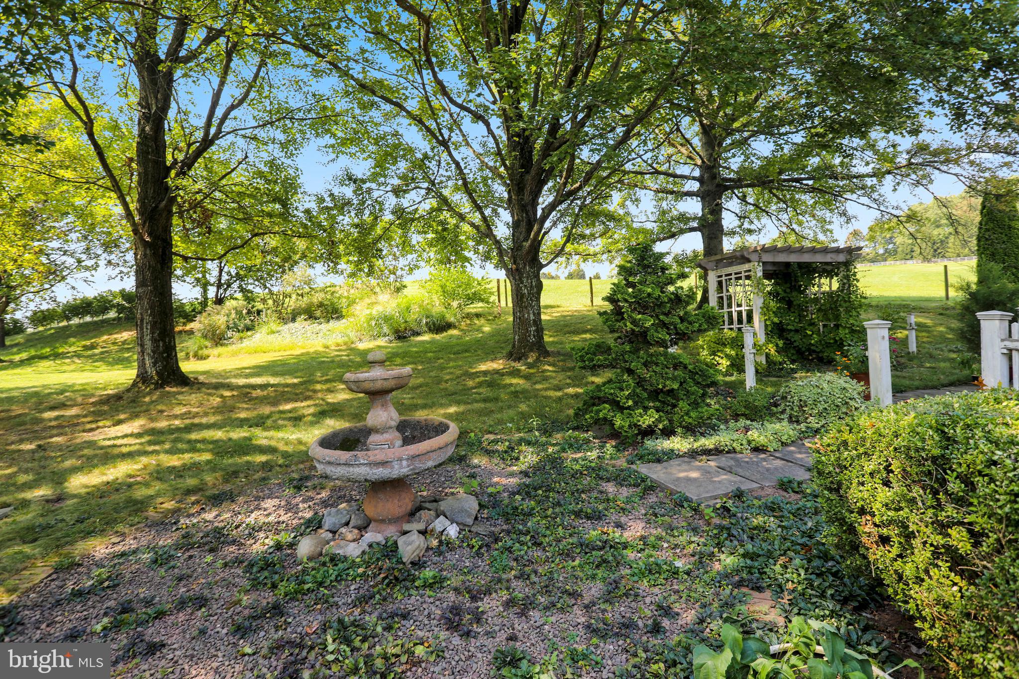 18325 Darnestown Road Boyds, MD 20841 - Photo 21 of 42 Custom Gardens
