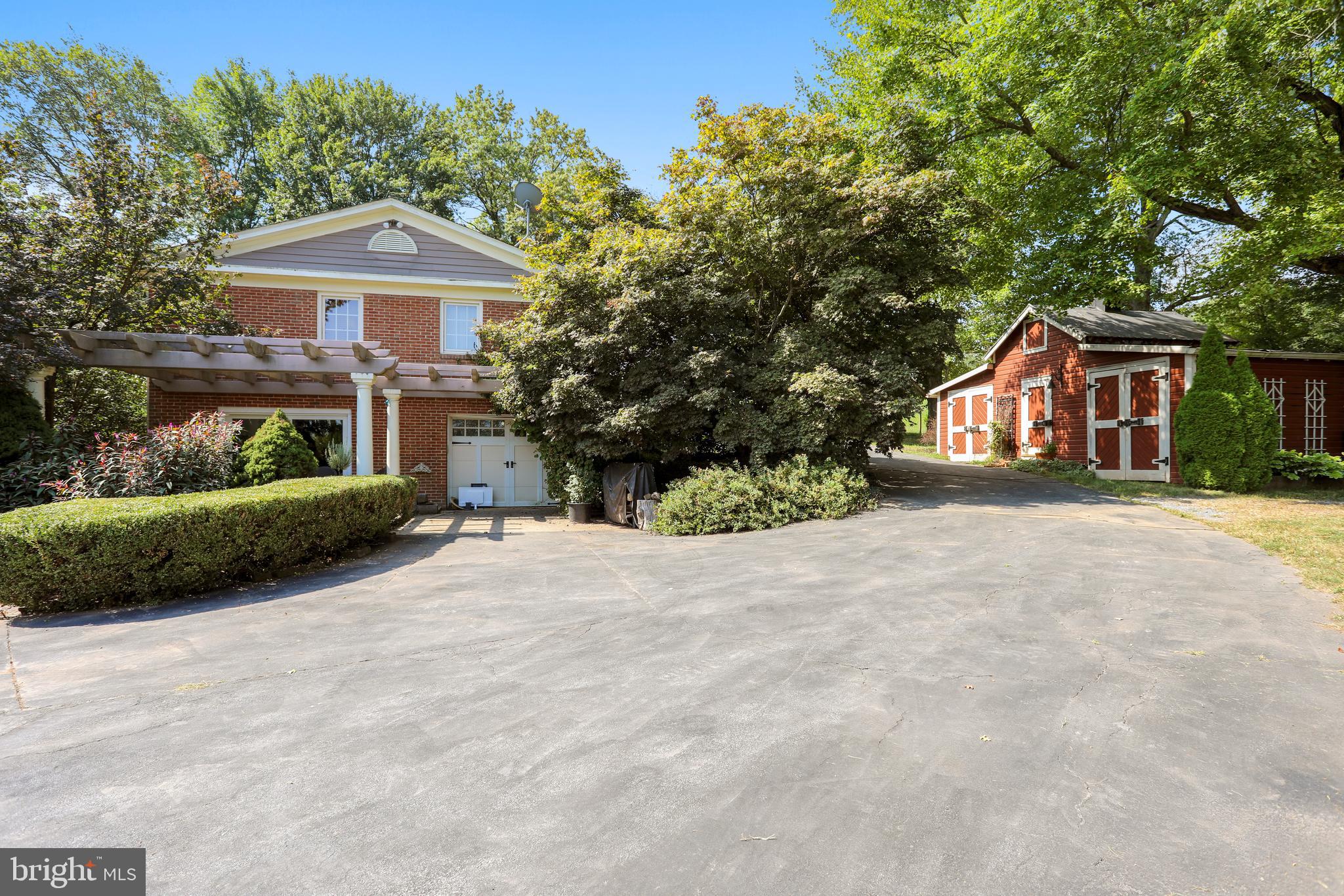 18325 Darnestown Road Boyds, MD 20841 - Photo 22 of 42 Privacy as you are off the main Road