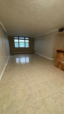 $1,700 | 1913 South Ocean Drive, Unit 115, Hallandale Beach, FL 33009