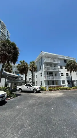 $1,700 | 1913 South Ocean Drive, Unit 115, Hallandale Beach, FL 33009