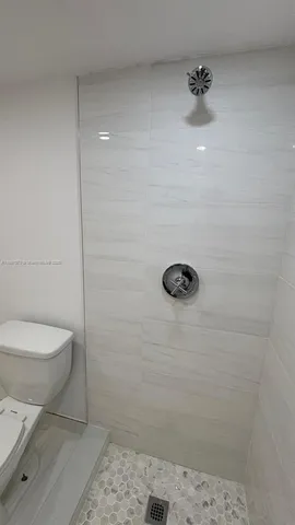 $1,700 | 1913 South Ocean Drive, Unit 115, Hallandale Beach, FL 33009